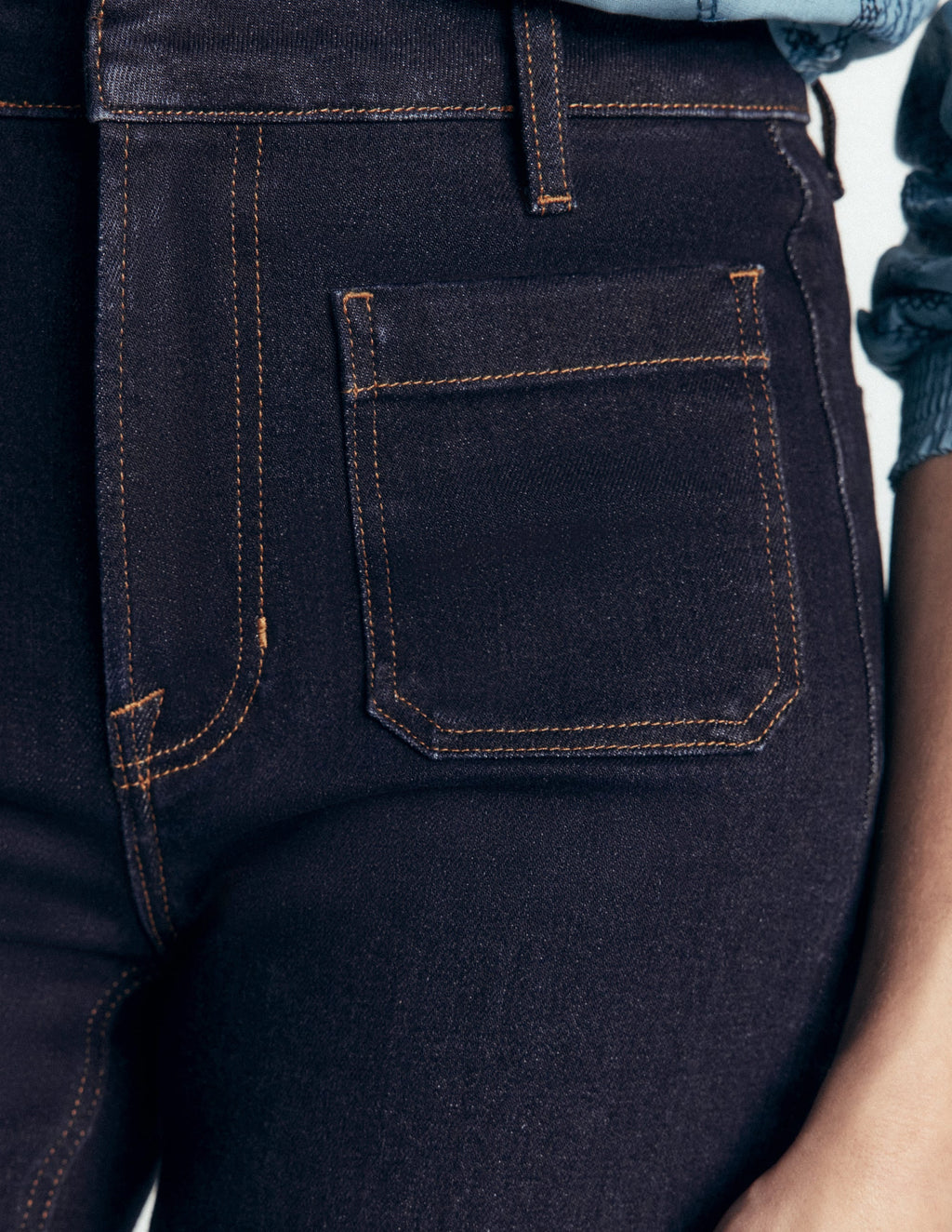 Jeans évasé à poches plaquées indigo