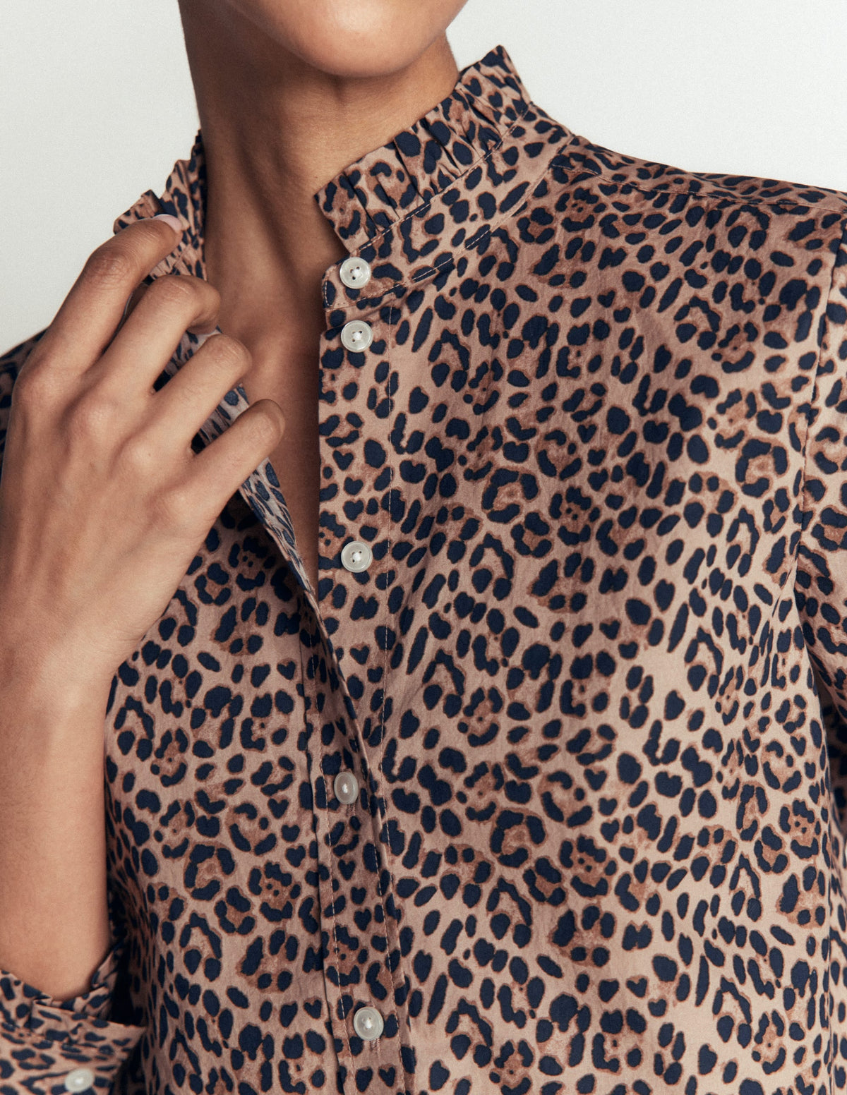 Chemise à volants en coton-Demerara, Animal brossé